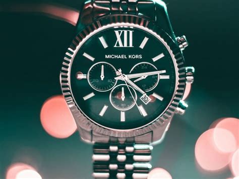 como saber se o relogio michael kors é original|Michael Kors serial number lookup.